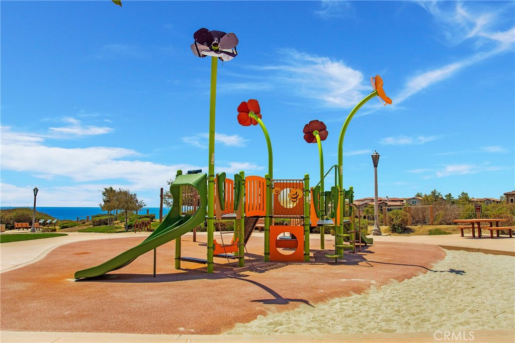 115 Via Bellas Artes