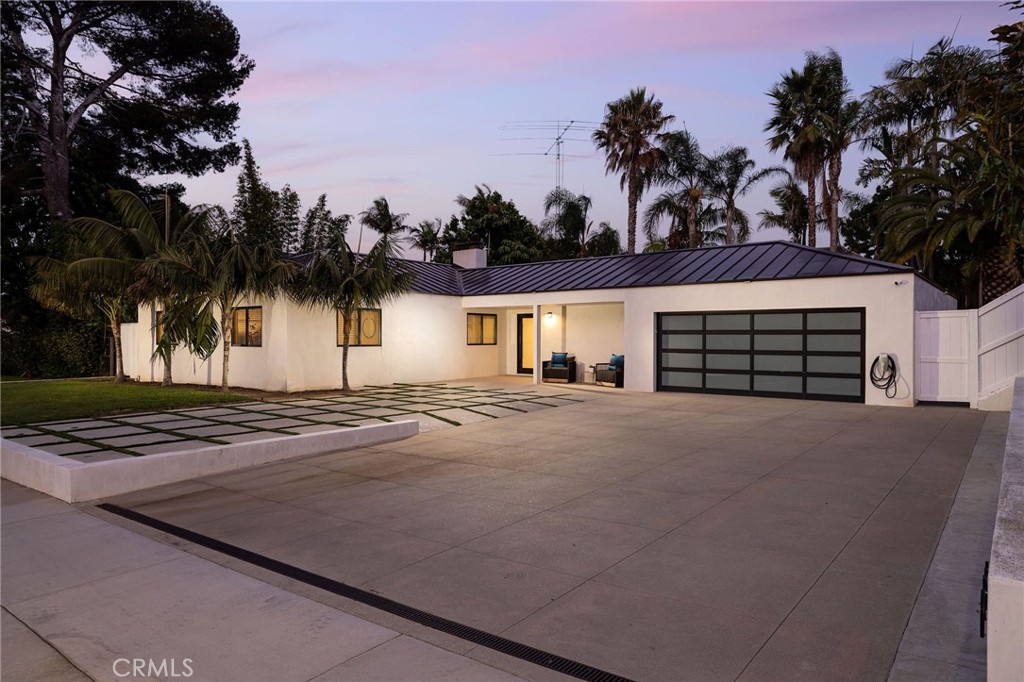 1930 Irvine Avenue