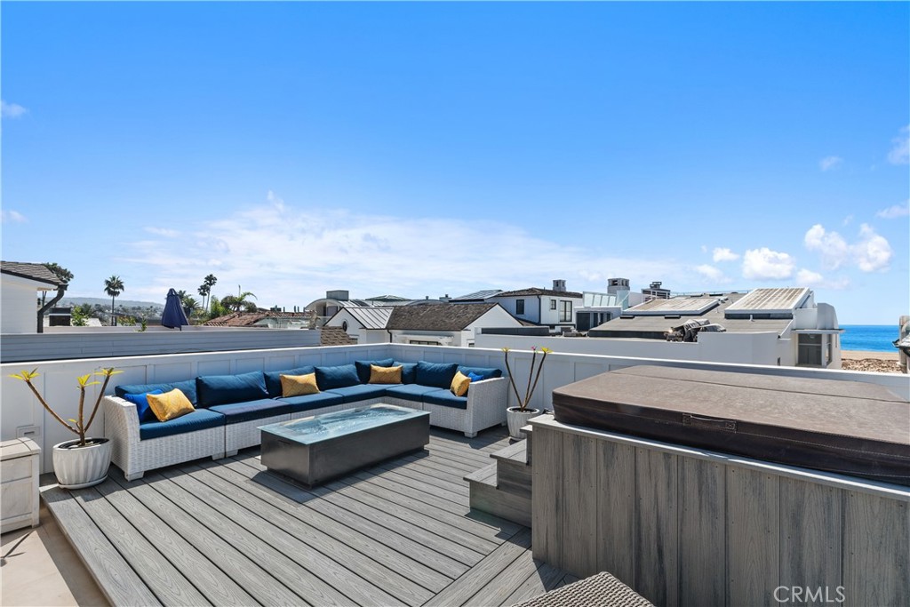 2149 E Ocean Boulevard