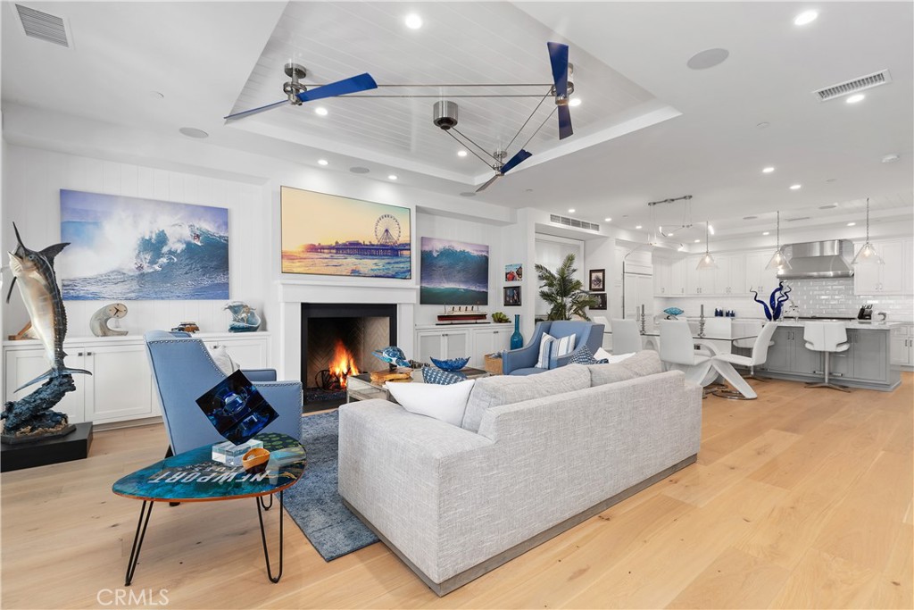 2149 E Ocean Boulevard