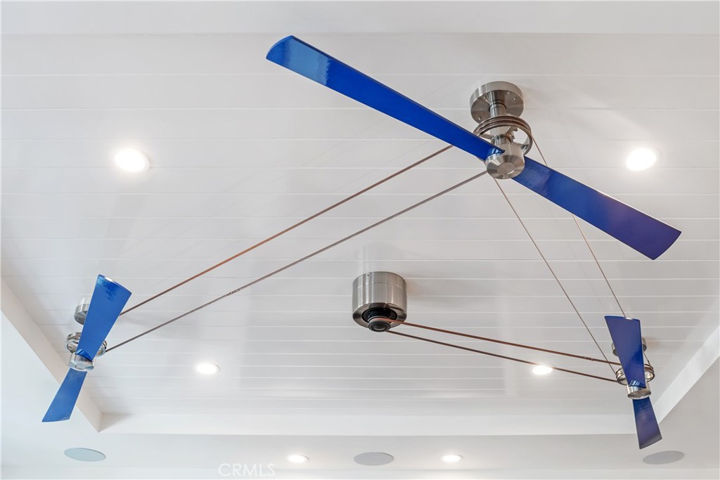 2149 E Ocean Boulevard