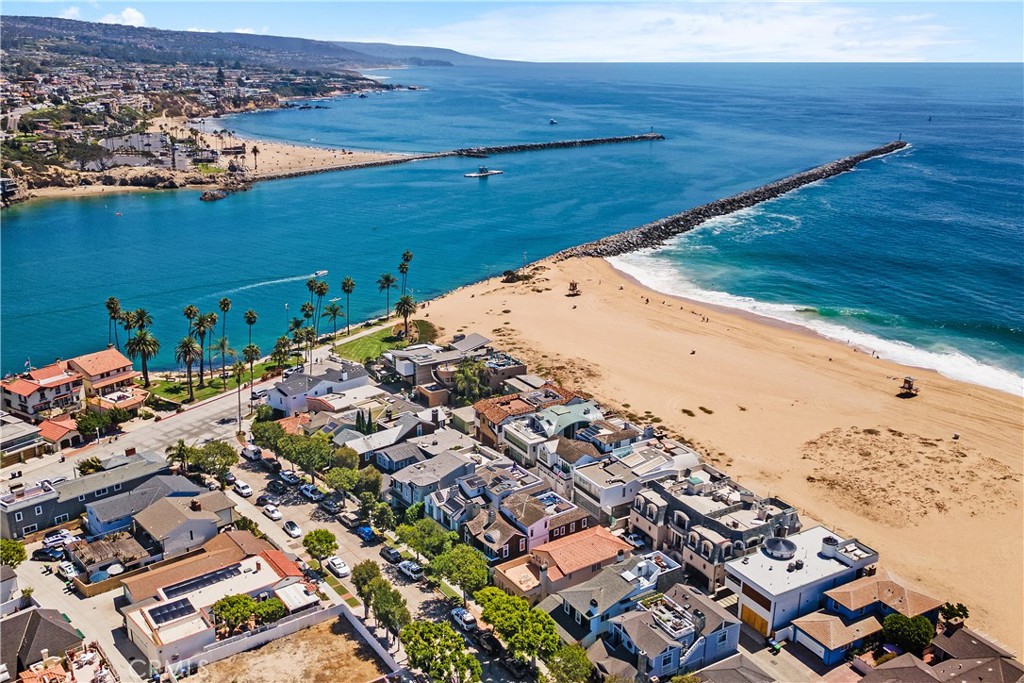 2149 E Ocean Boulevard