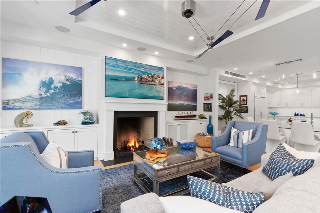 2149 E Ocean Boulevard