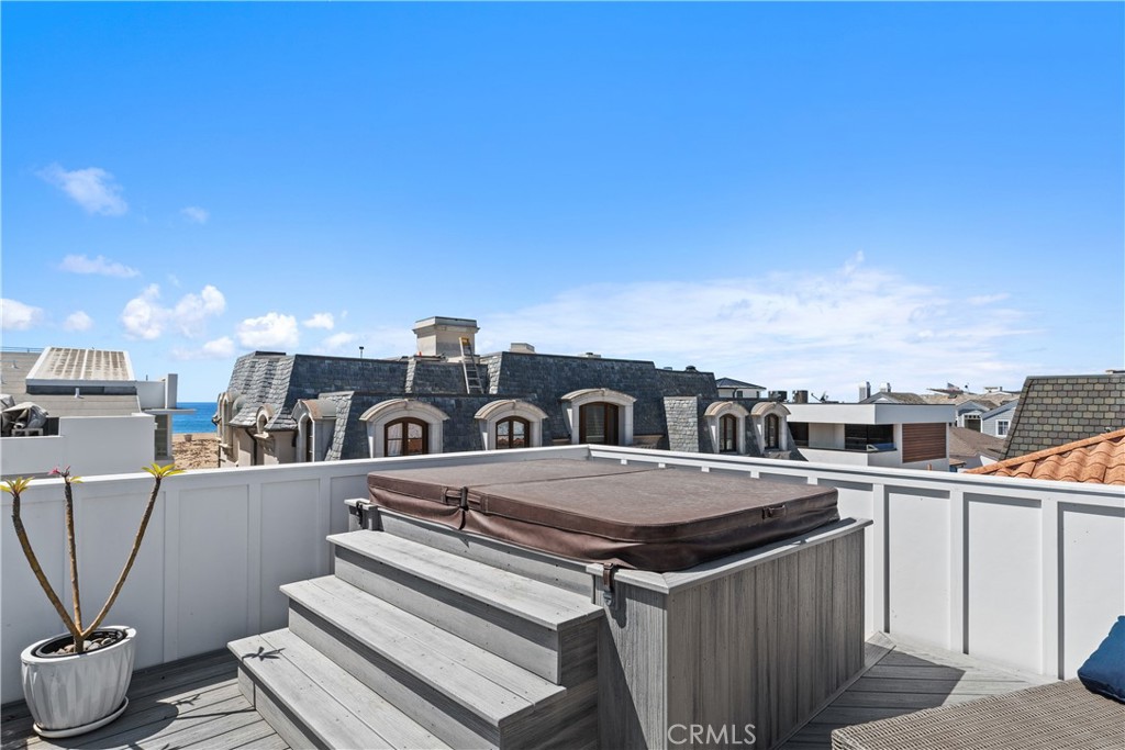 2149 E Ocean Boulevard