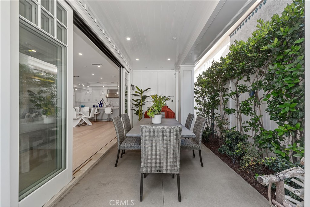 2149 E Ocean Boulevard