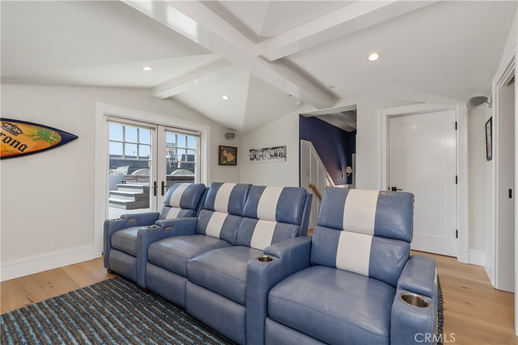 2149 E Ocean Boulevard