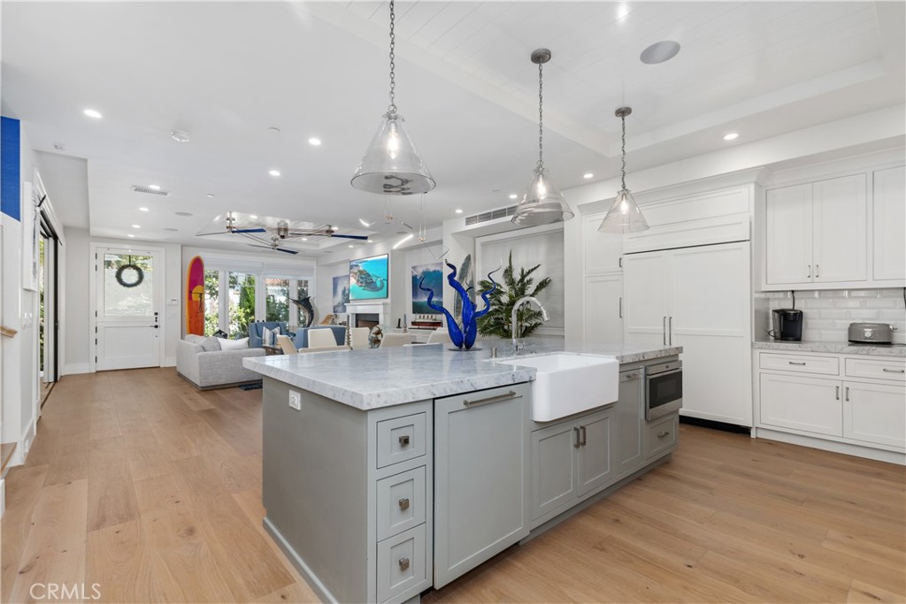 2149 E Ocean Boulevard