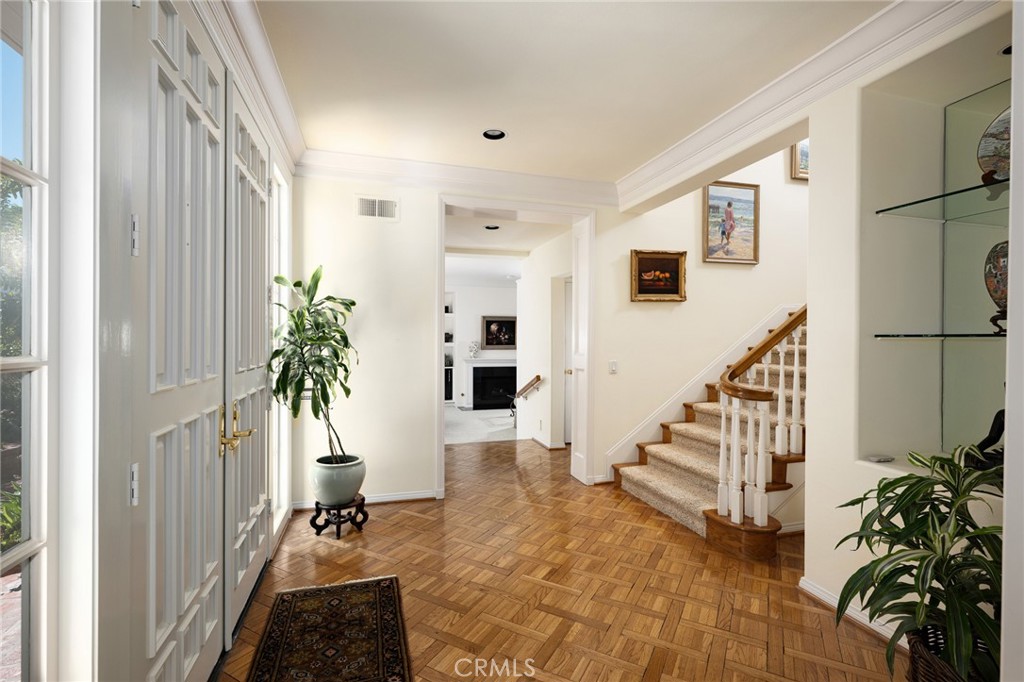 81 Hillsdale Drive