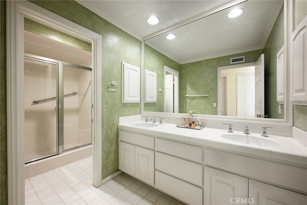 81 Hillsdale Drive