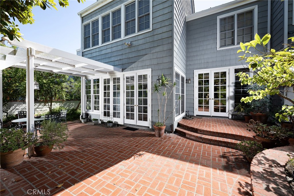 81 Hillsdale Drive