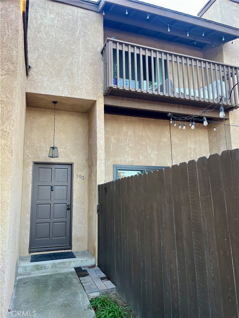 590 Wendy Ln