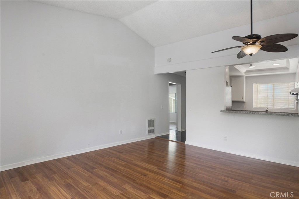 26302 Los Viveros 152D