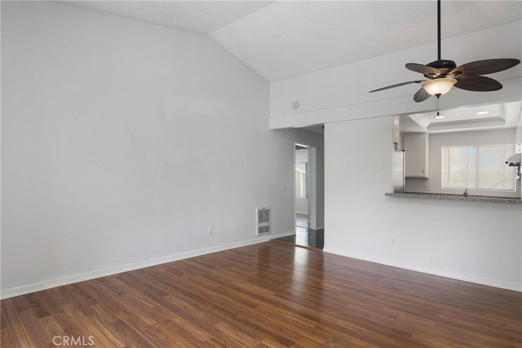 26302 Los Viveros 152D