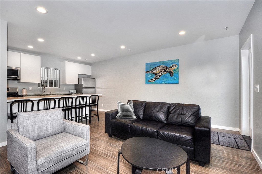 314 N Ola Vista