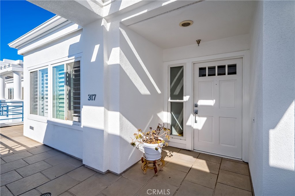 2600 Newport Boulevard 317