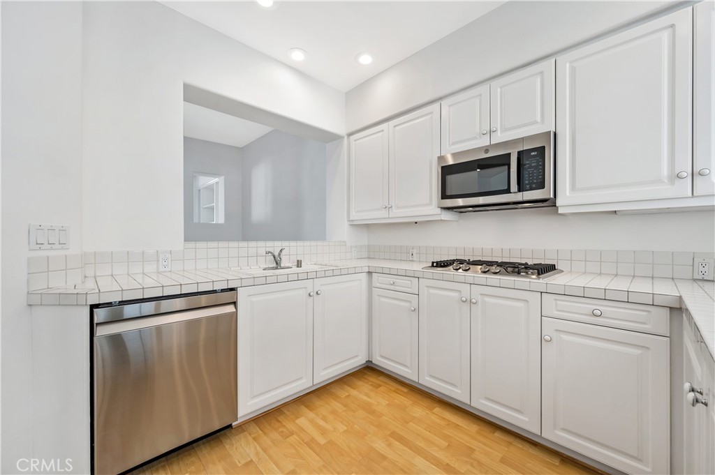 2600 Newport Boulevard 317