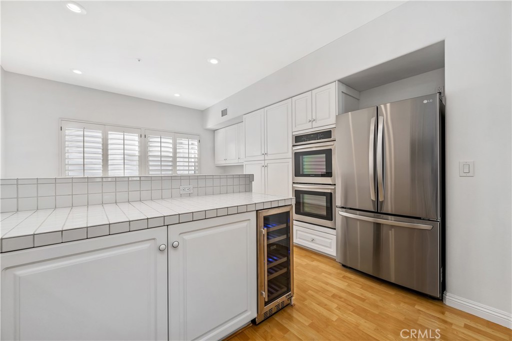 2600 Newport Boulevard 317