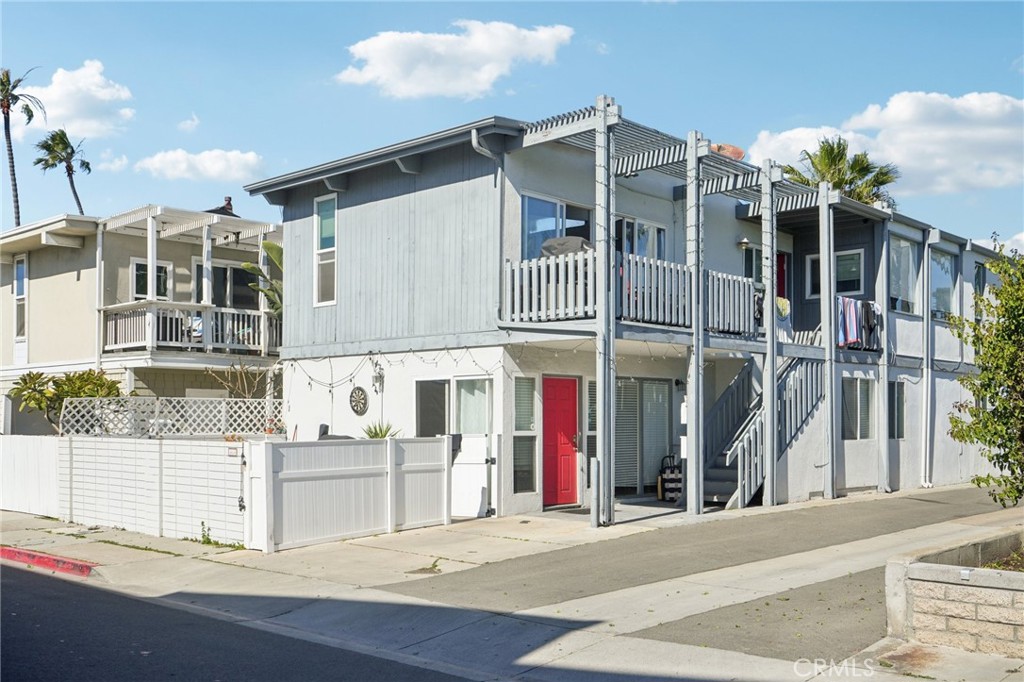 4404 Channel Place