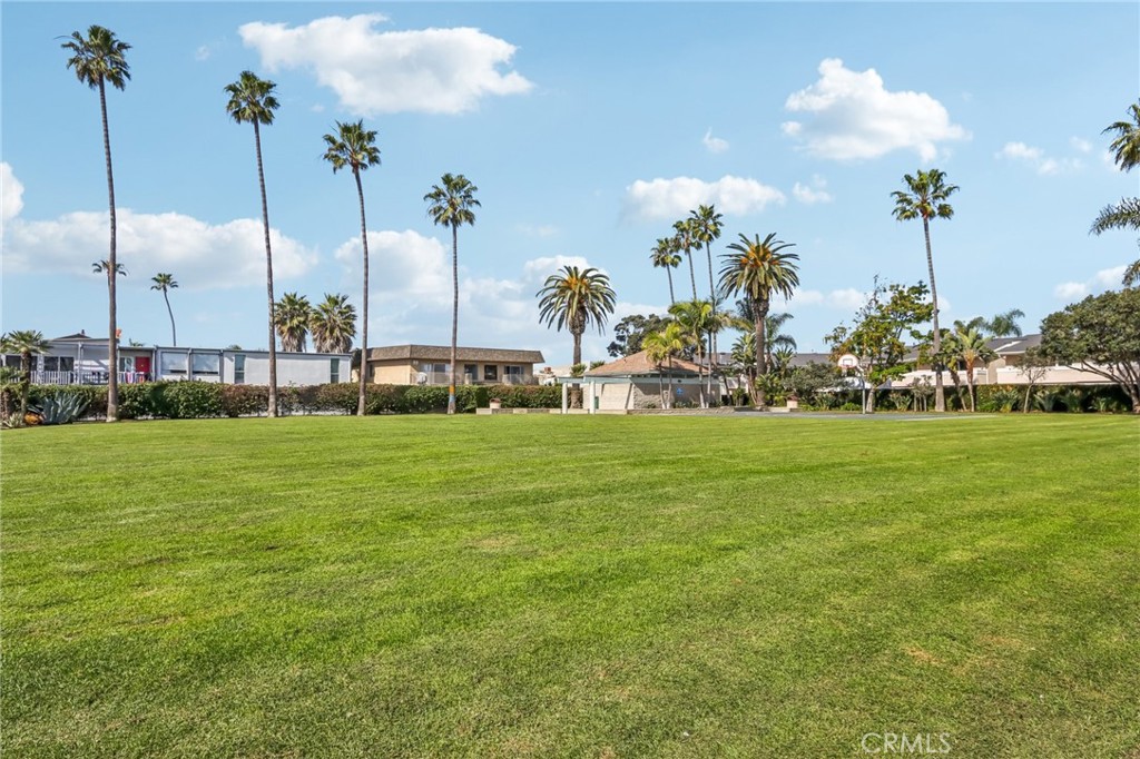 4404 Channel Place
