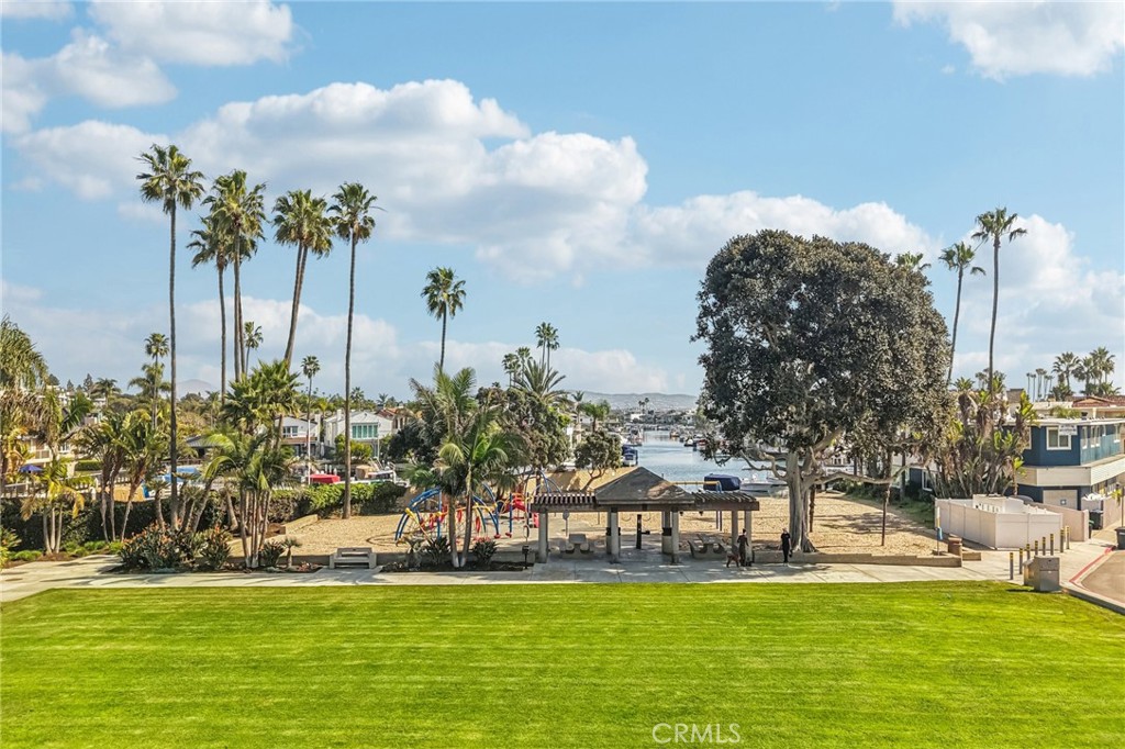 4404 Channel Place