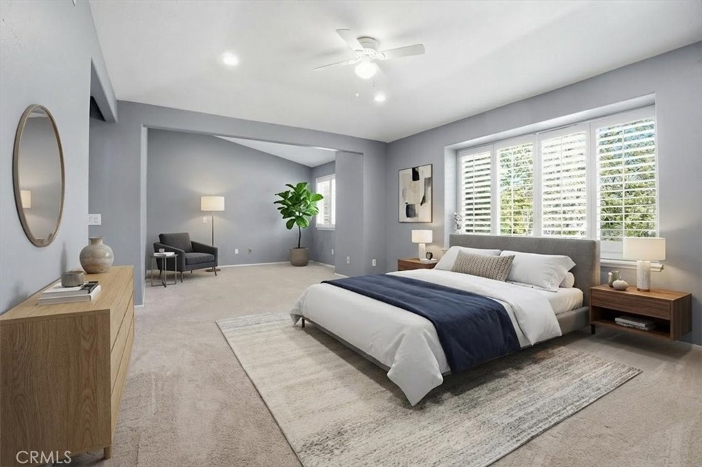 5582 Lakeview