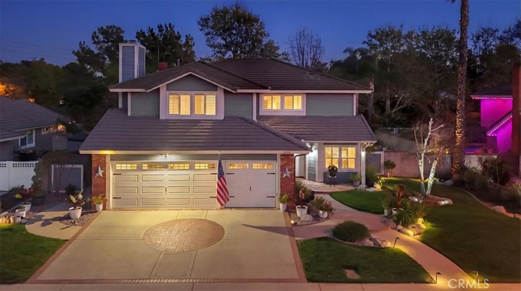5582 Lakeview