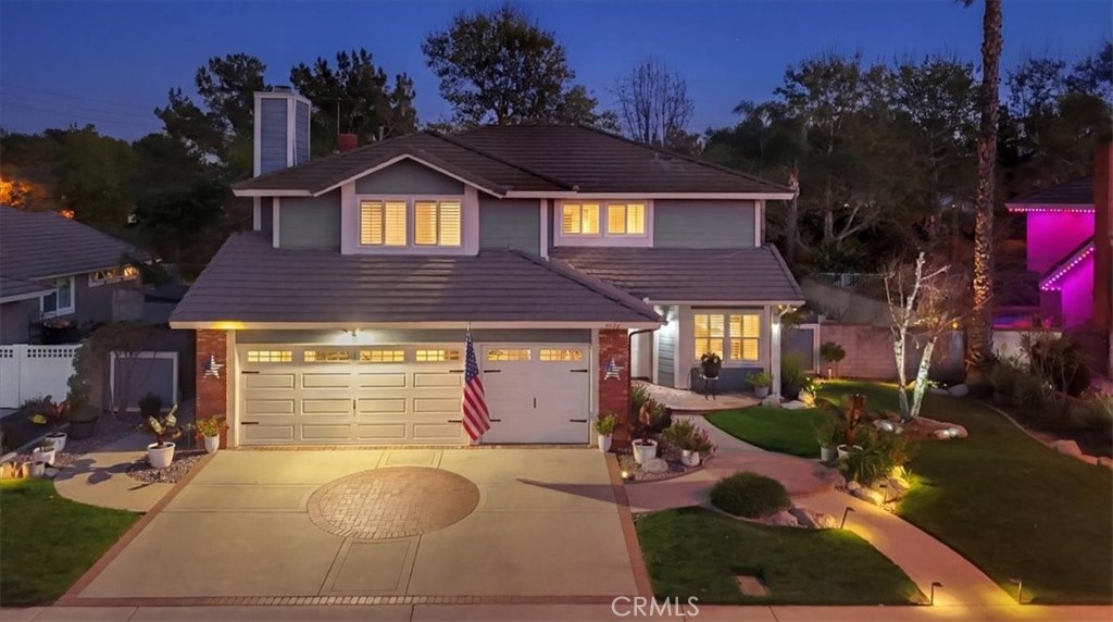 5582 Lakeview