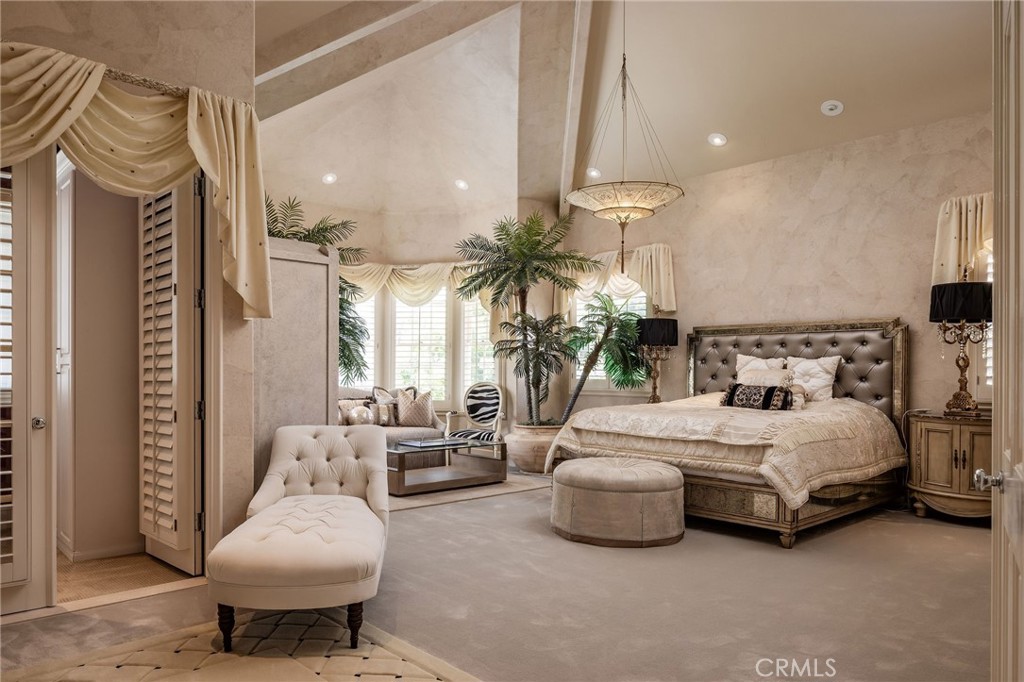 3 Weybridge Court