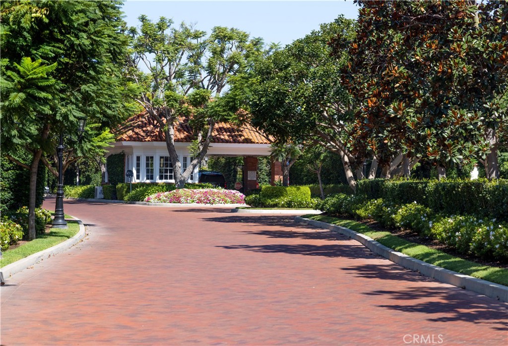 3 Weybridge Court