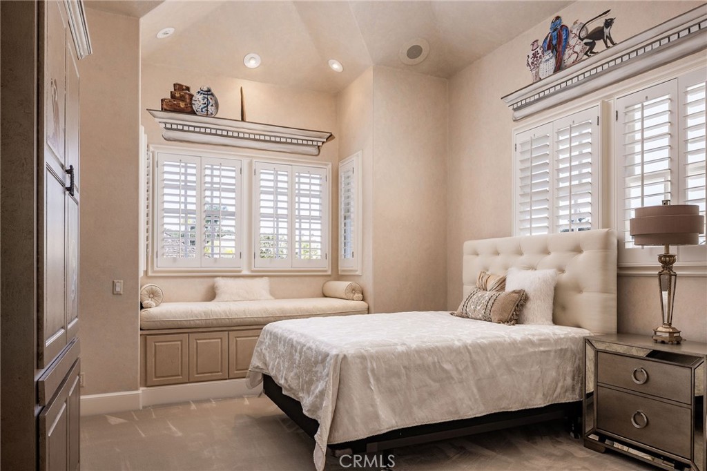 3 Weybridge Court