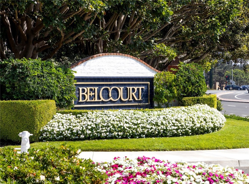 3 Weybridge Court