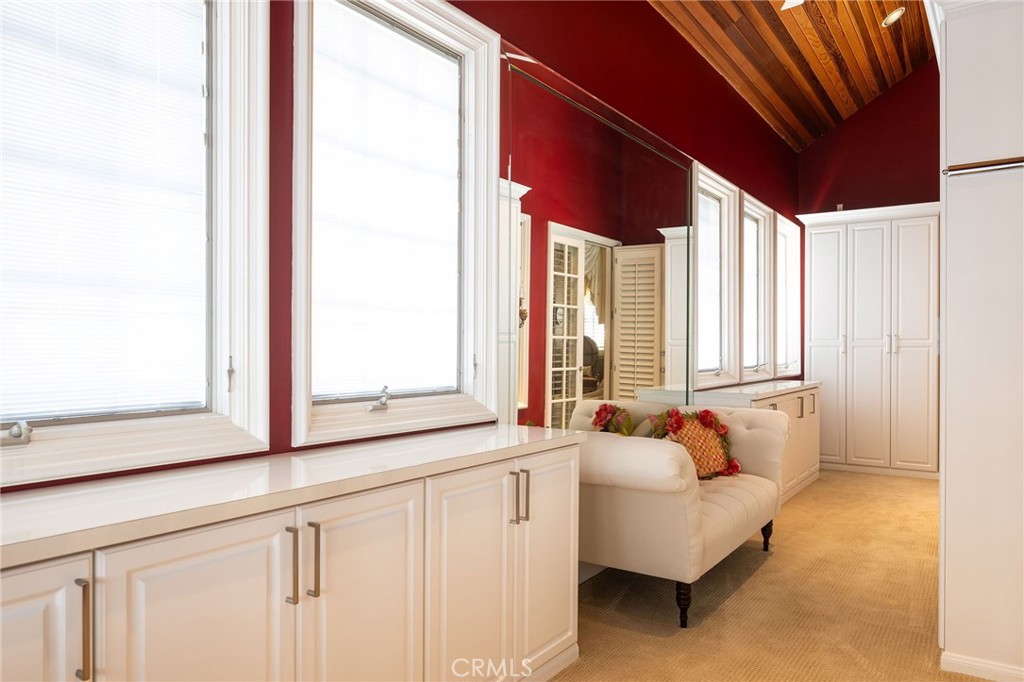 3 Weybridge Court