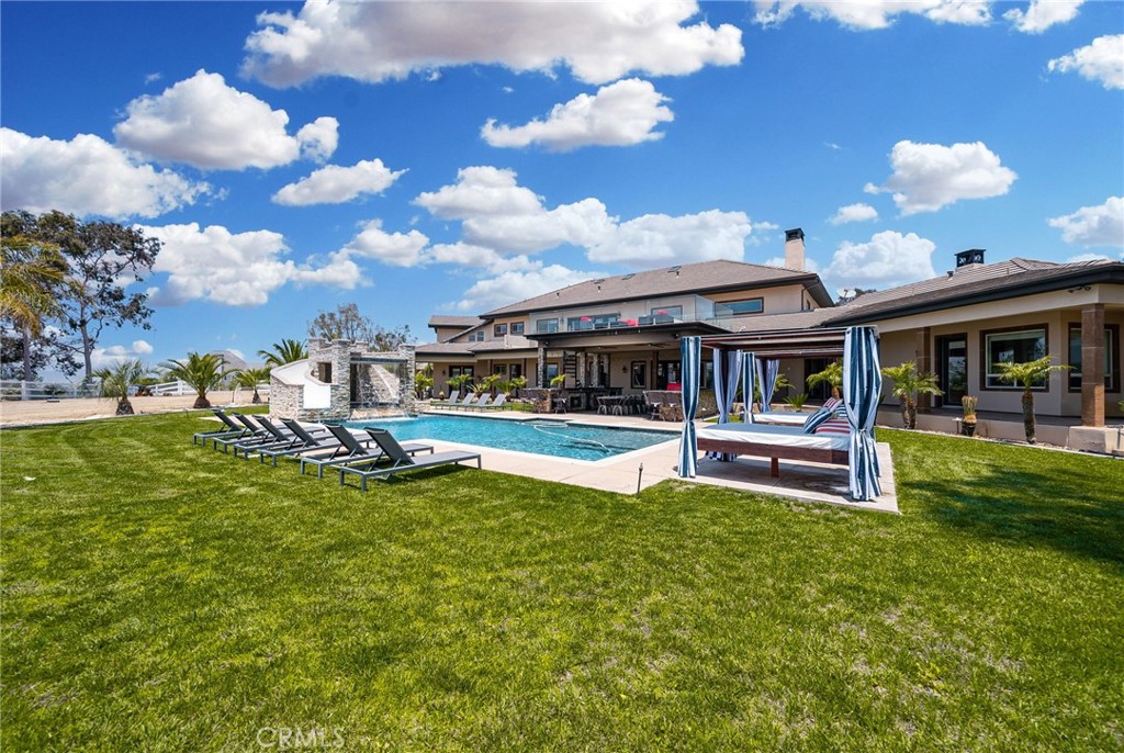 39625 Calle Cabernet