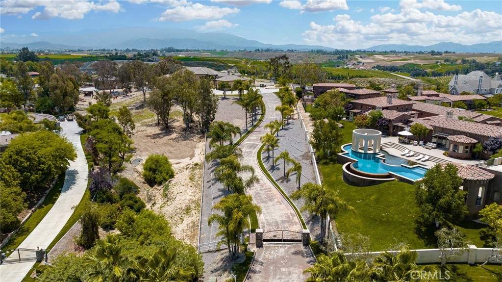 39625 Calle Cabernet