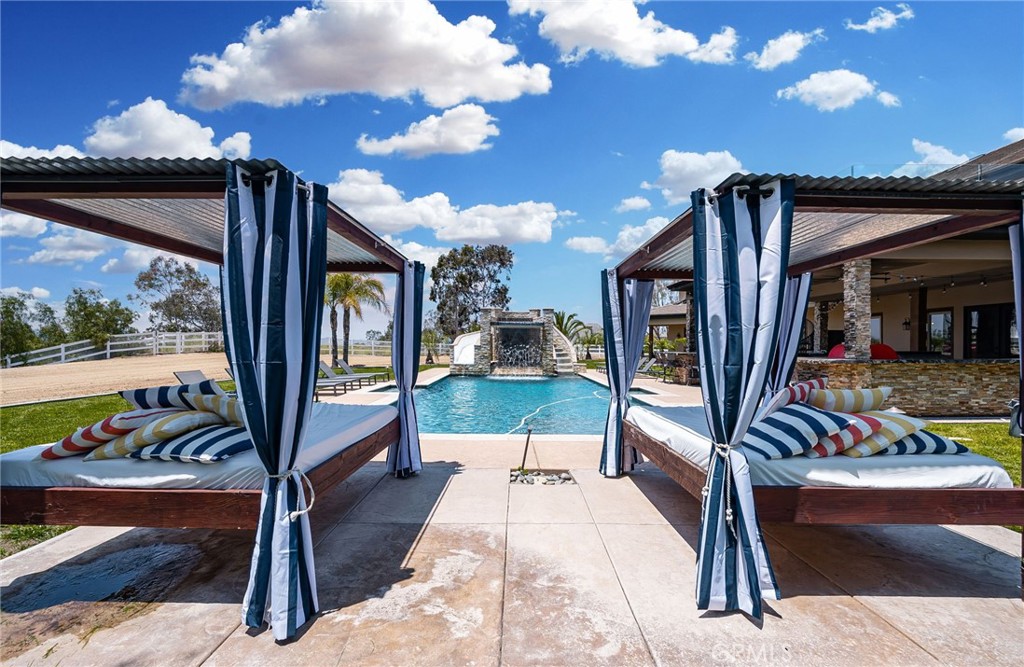 39625 Calle Cabernet