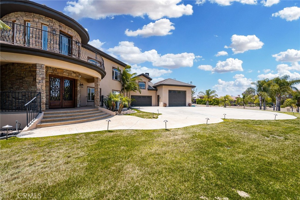 39625 Calle Cabernet