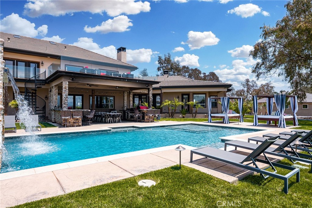 39625 Calle Cabernet