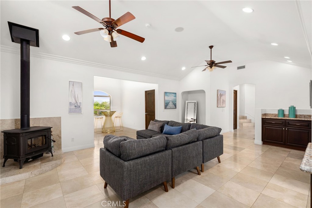 39625 Calle Cabernet