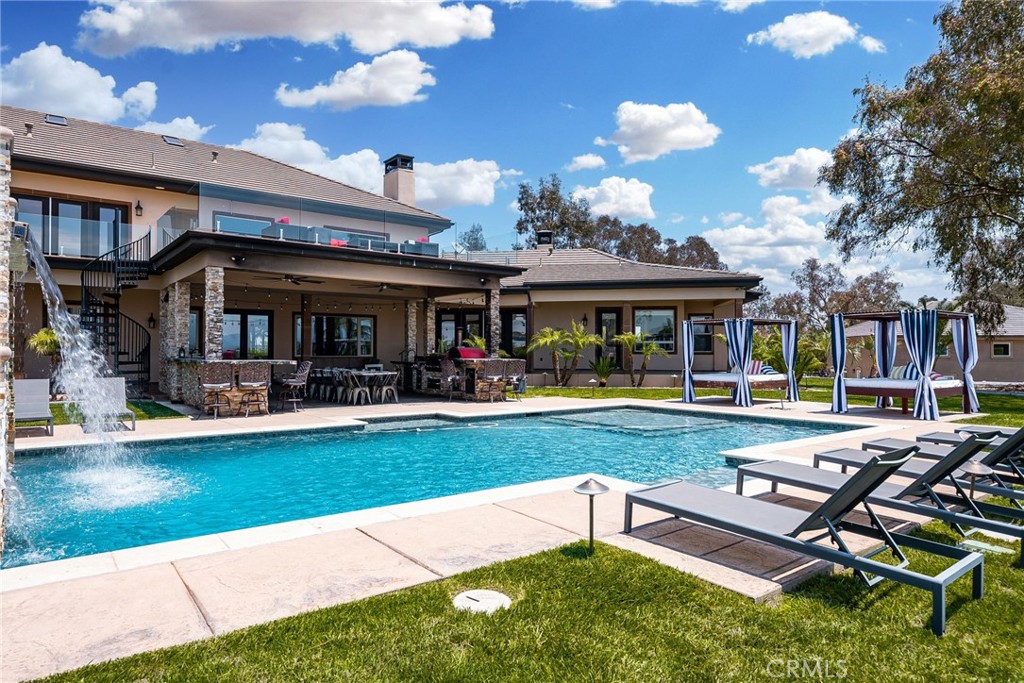 39625 Calle Cabernet