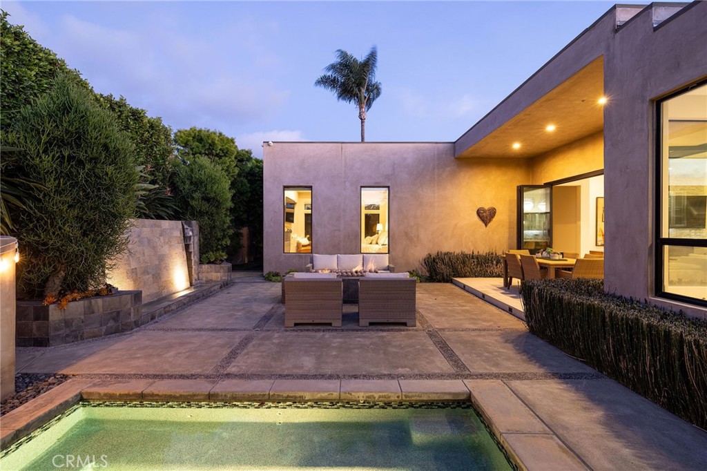 1430 Dolphin Terrace