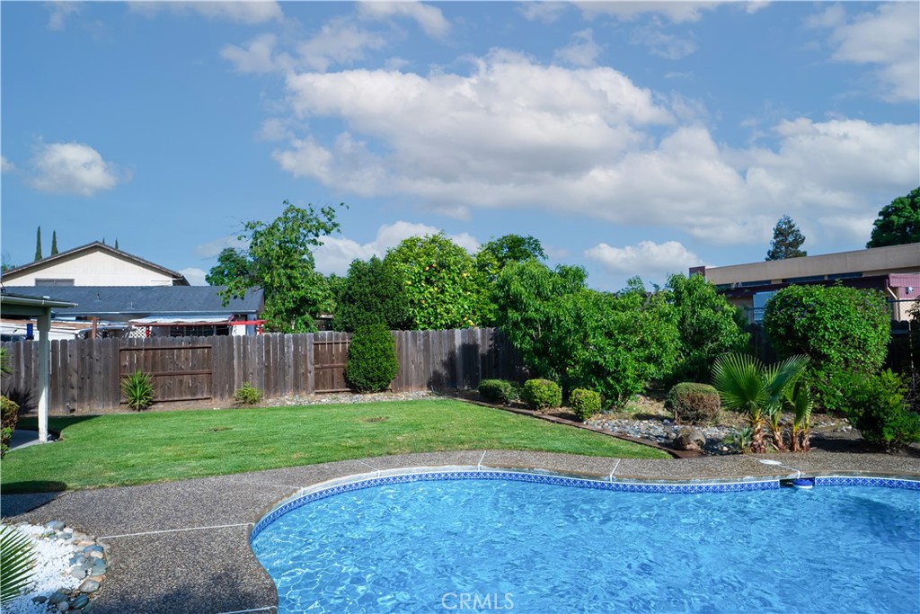 2324 Stanfield