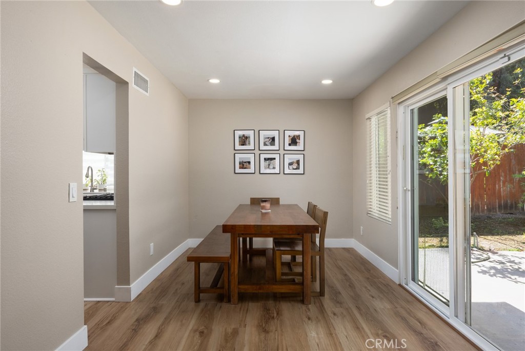 3043 Oaktrail