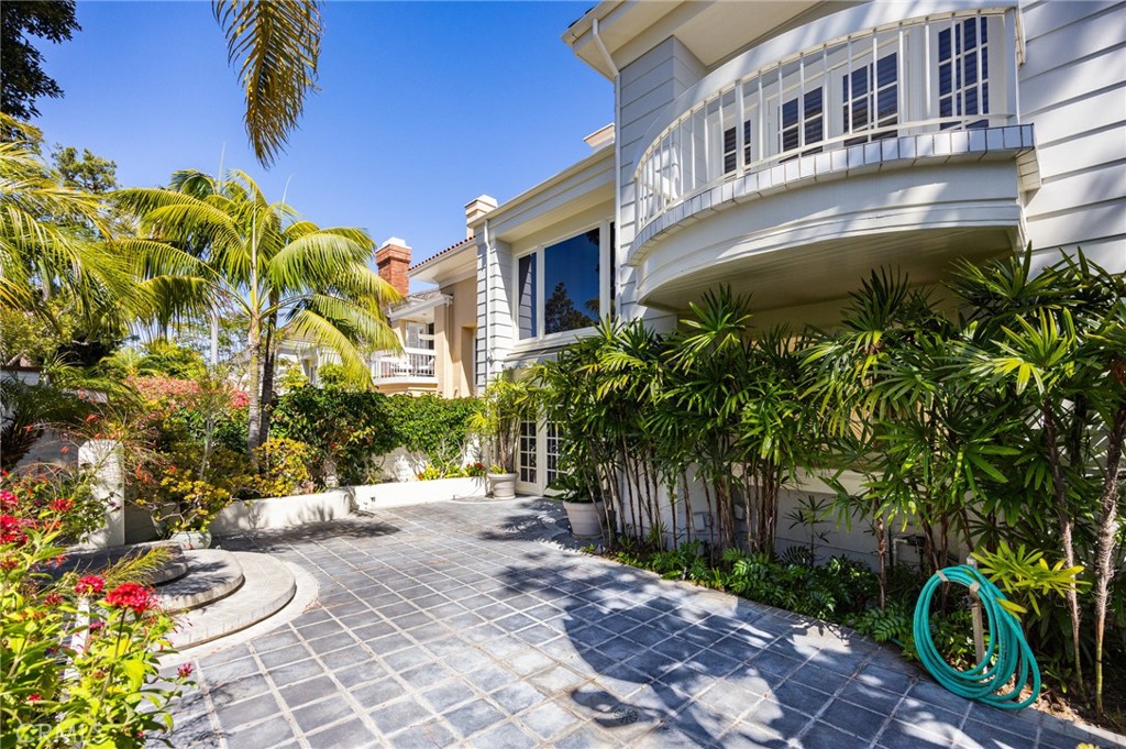 2 Chatham Court