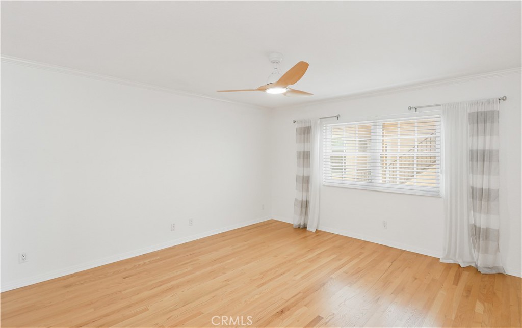 2025 E Balboa