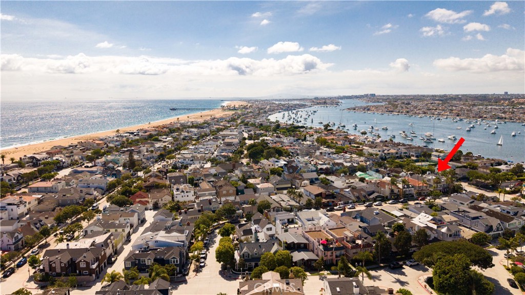 2025 E Balboa