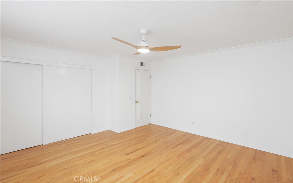 2025 E Balboa