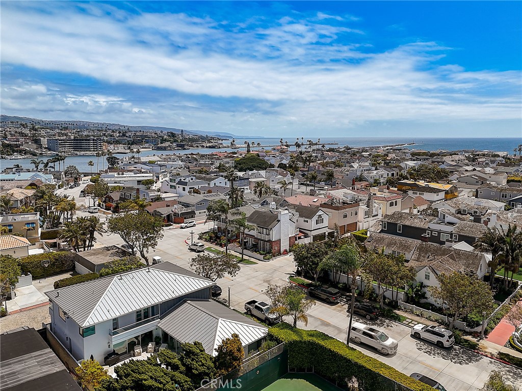 2025 E Balboa