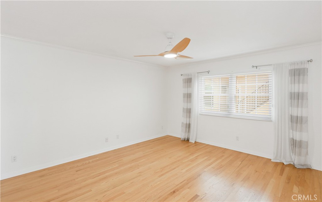 2025 E Balboa