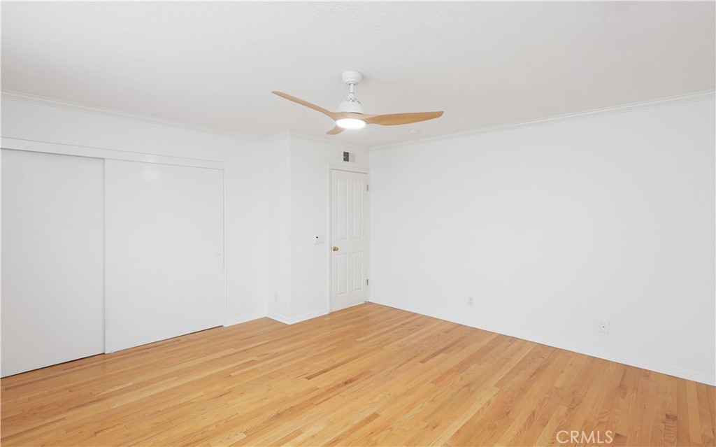 2025 E Balboa