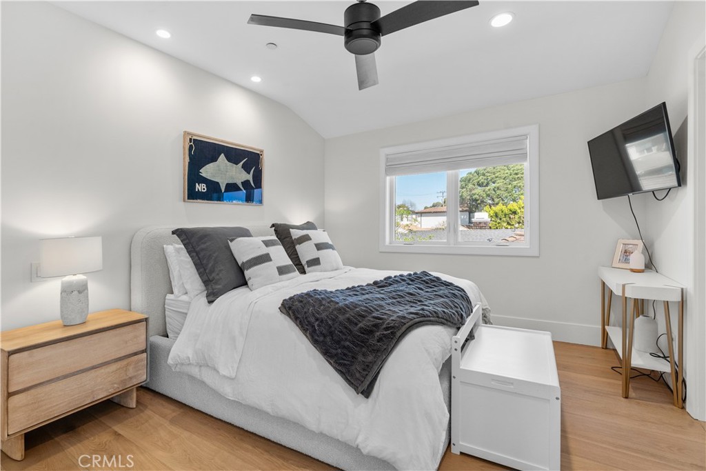 515 Tustin Ave